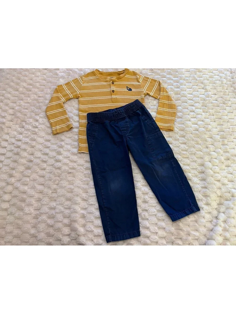 Carter’s Toddler Boy 2-Piece Striped Henley Top & Canvas Pant Set (3T)